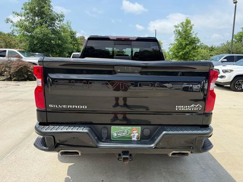 Used 2019 Chevrolet Silverado 1500 High Country w/ Technology Package AWD/4WD image 5