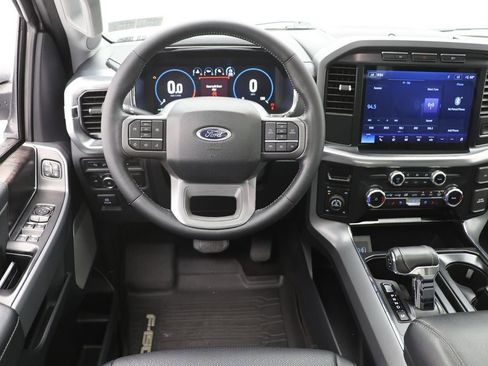 Used 2022 Ford F150 Lariat w/ Equipment Group 501A Mid image 17