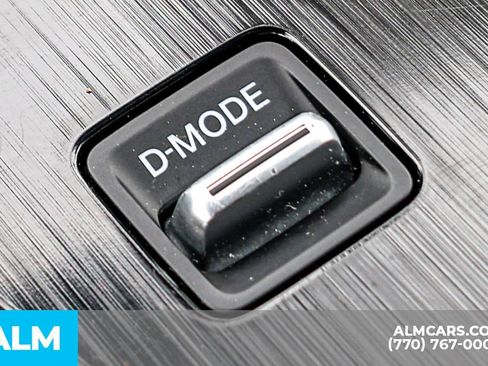 Used 2025 Nissan Rogue SV image 43