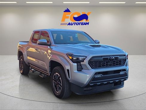 New 2026 Toyota Tacoma TRD Sport image 7