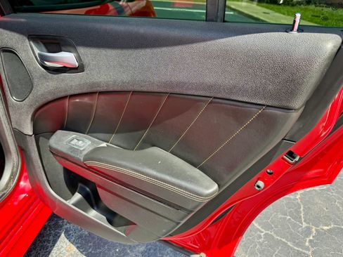 Used 2017 Dodge Charger R/T RWD image 33