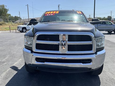 Used 2017 RAM 2500 Tradesman w/ Chrome Appearance Group AWD/4WD image 8
