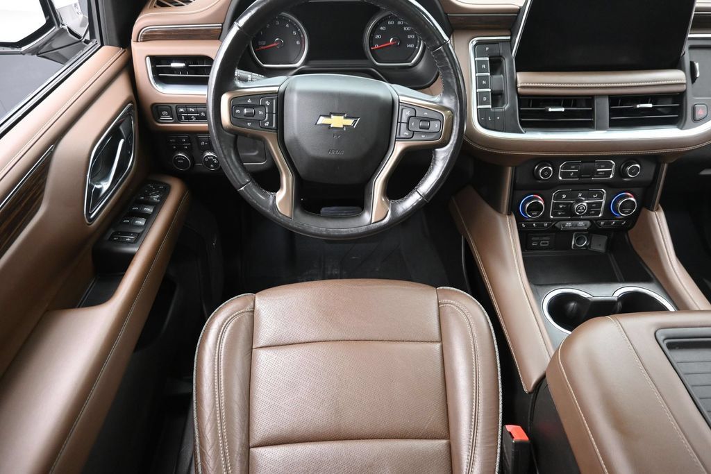 Used 2021 Chevrolet Suburban High Country AWD/4WD image 15