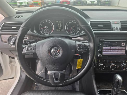 Used 2012 Volkswagen Passat 2.5 SE FWD image 43