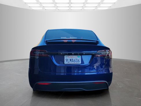 Used 2024 Tesla Model X image 6