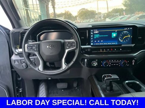 Used 2023 Chevrolet Silverado 1500 RST AWD/4WD image 16