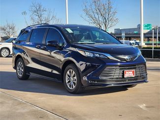 New 2026 Toyota Sienna LE video 2