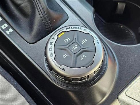 Used 2022 Ford Bronco Wildtrak image 27