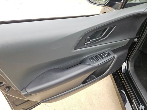 Used 2025 Toyota Prius LE image 13