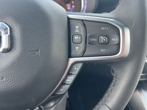 Used 2025 RAM 1500 Big Horn AWD/4WD image 10