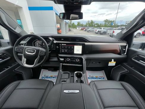 New 2026 GMC Sierra 2500 Denali AWD/4WD image 2