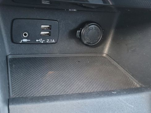 Used 2021 Subaru Forester Touring image 31