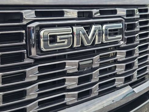 Used 2024 GMC Sierra 2500 Denali Ultimate w/ Max Trailering Package AWD/4WD image 6