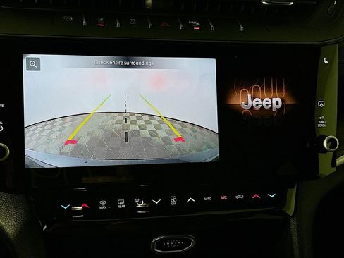 New 2026 Jeep Grand Cherokee L 4WD image 19
