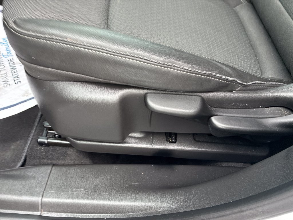 Used 2025 Buick Encore GX Preferred FWD image 11