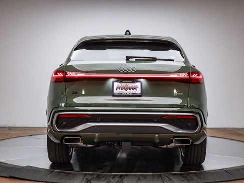 New 2025 Audi Q5 Prestige image 9