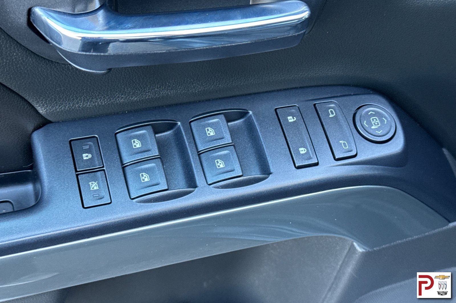 Used 2018 Chevrolet Silverado 1500 LT w/ All Star Edition RWD image 13