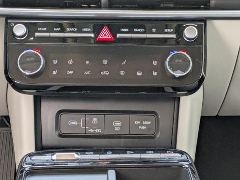 New 2026 Hyundai Tucson Limited image 19