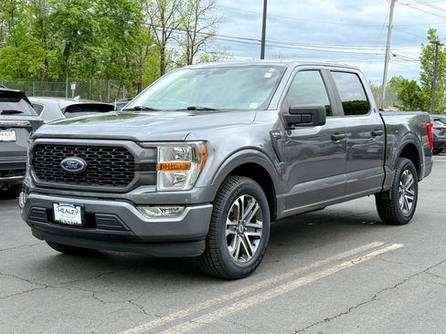 Used 2021 Ford F150 XL w/ STX Appearance Package RWD image 3