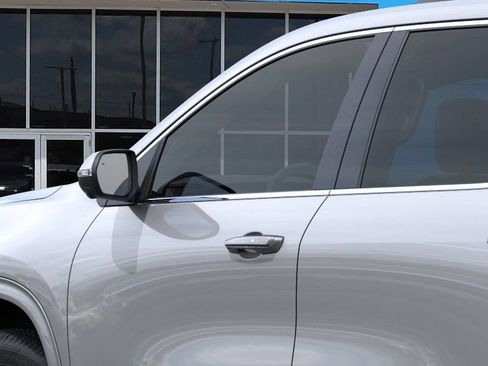 New 2026 GMC Acadia Denali w/ Super Cruise Package FWD image 12
