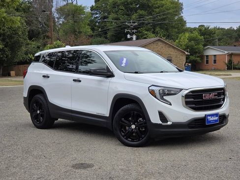 Used 2018 GMC Terrain SLE FWD image 2