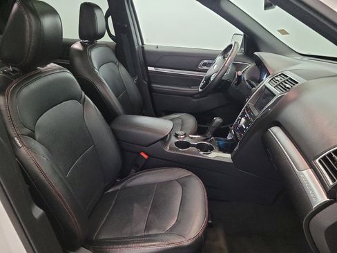 Used 2018 Ford Explorer Sport w/ Equipment Group 401A AWD/4WD image 21