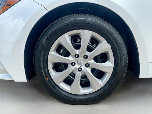 New 2026 Toyota Corolla LE image 29