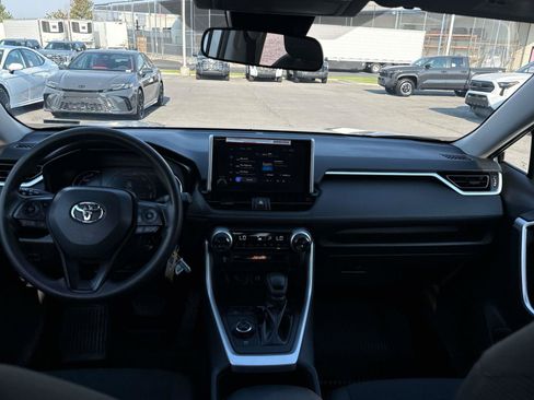 Used 2024 Toyota RAV4 LE AWD/4WD image 14