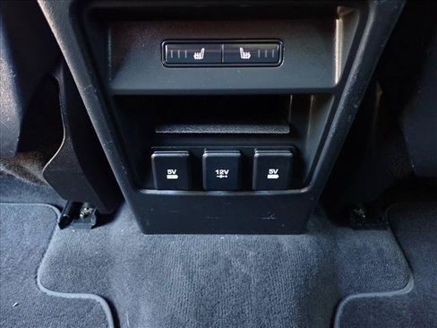 Used 2019 Land Rover Discovery Sport HSE AWD/4WD image 11