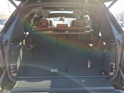 Used 2023 BMW X7 xDrive40i w/ M Sport Package image 27