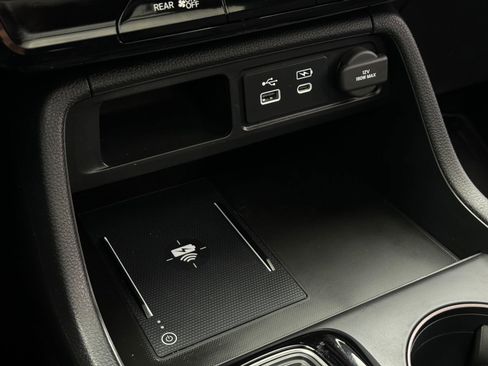 Certified 2024 Honda Pilot TrailSport image 47