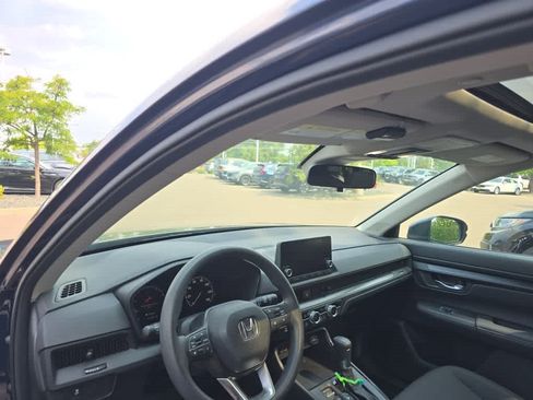Used 2024 Honda CR-V EX image 7