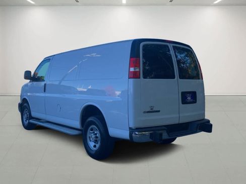 Certified 2024 Chevrolet Express 2500 w/ Driver Convenience Package image 4