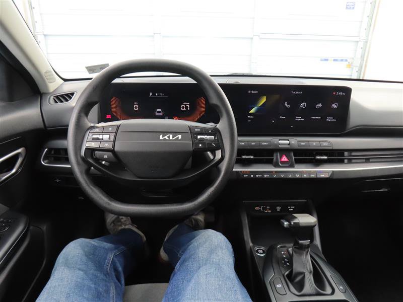 Used 2025 Kia K4 FWD image 19