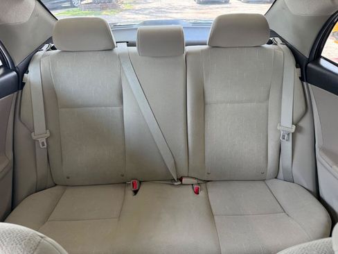 Used 2013 Toyota Corolla L FWD image 28