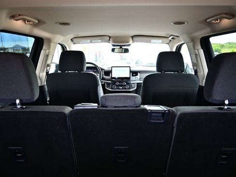 Used 2022 Ford Expedition XLT AWD/4WD image 14
