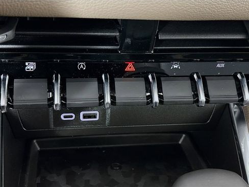 New 2026 GMC Canyon Denali image 37