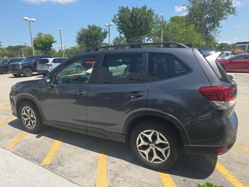 Used 2024 Subaru Forester Premium AWD/4WD image 5