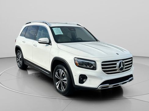 Certified 2025 Mercedes-Benz GLB 250 4MATIC image 3