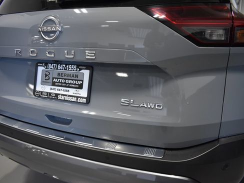 Certified 2023 Nissan Rogue SL w/ SL Premium Package AWD/4WD image 12