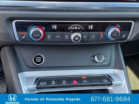 Used 2024 Audi Q3 2.0T Premium image 19