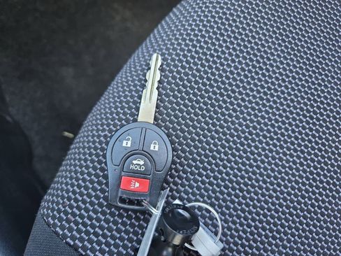 Used 2016 Nissan Versa SV image 31