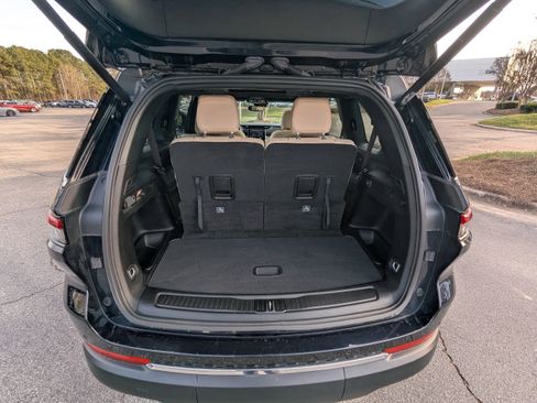 Certified 2024 Jeep Grand Cherokee L Limited image 16