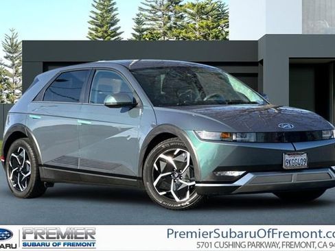 Used 2024 Hyundai Ioniq 5 SE image 1