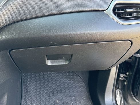 Used 2020 Chevrolet Equinox Premier image 17