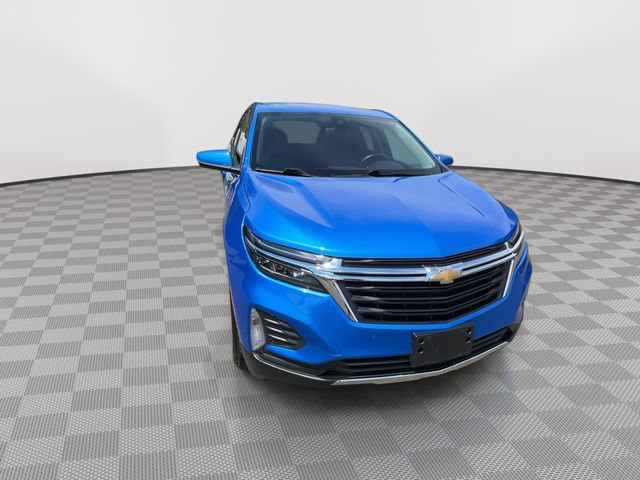 Used 2024 Chevrolet Equinox LT AWD/4WD image 2