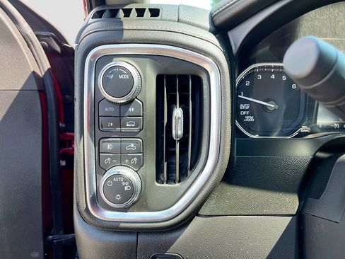 Used 2022 GMC Sierra 1500 Elevation AWD/4WD image 10