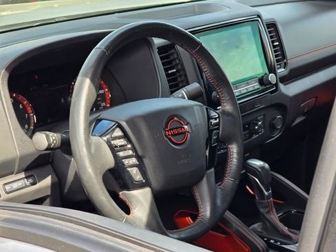 Used 2024 Nissan Frontier PRO-4X w/ Off-Road Protection Package image 16