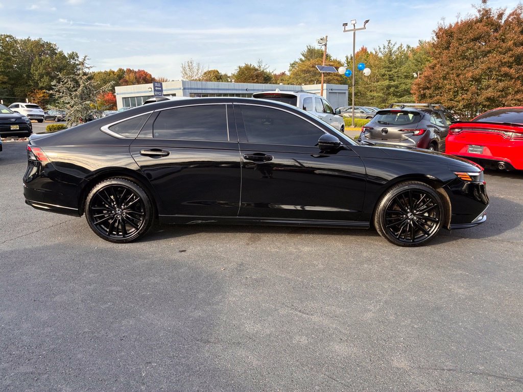 Used 2025 Honda Accord Touring image 8