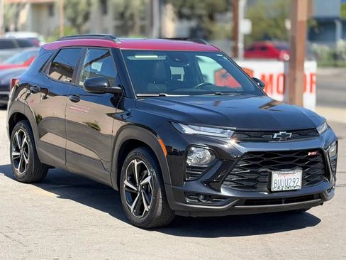 Used 2021 Chevrolet TrailBlazer RS w/ Sun and Liftgate Package FWD image 21